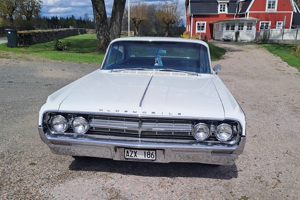 Oldsmobile 98