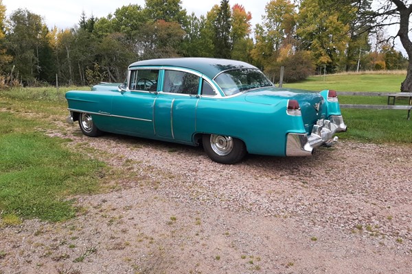 Cadillac Sedan De Ville